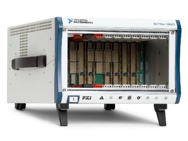 NI PXIe-1062Q | 8槽PXI Express高性能机箱（集成MXI-Express控制器接口） - 山西鑫业达